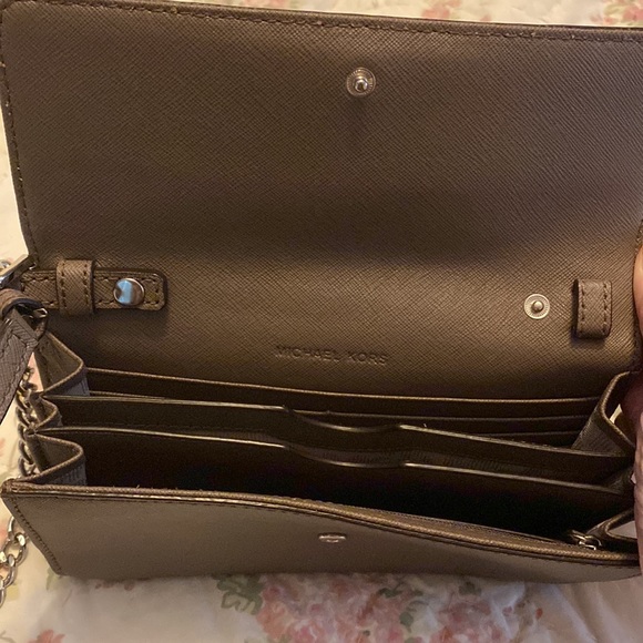 Michael Kors wristlet - Picture 2 of 3